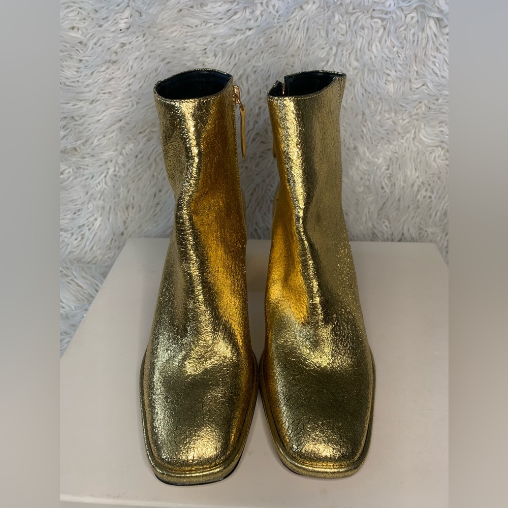 SHUTZ Golden Booties size US 8 brand new, never worn